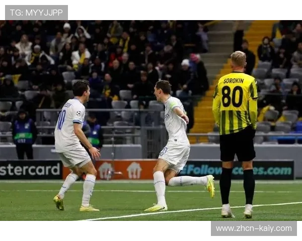 布鲁日3-0完胜马赛，送对手直接淘汰