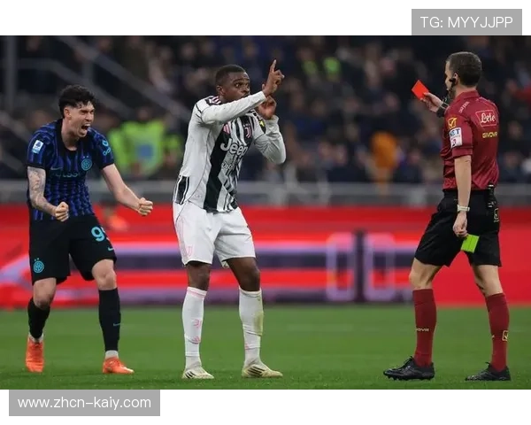 巴斯托尼假摔争议持续发酵,裁判指派员承认判罚失误 巴斯托尼假摔争议持续发酵,裁判指派员承认判罚失误